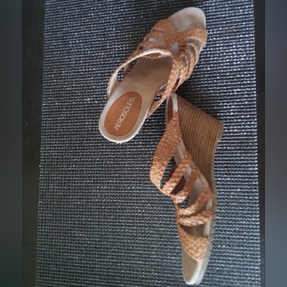 Aerosoles Tan Weave Wedge Heel Sandals 8.5 - Picture 2 of 11